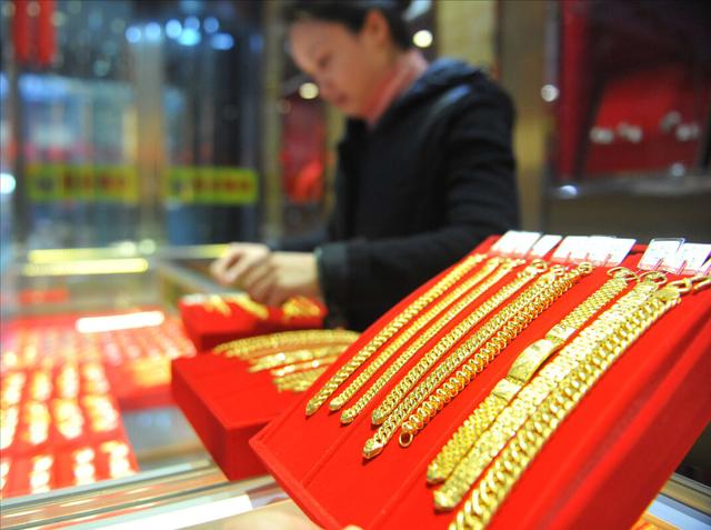 金价暴跌，21年10月21日，老庙 周大福 菜百 等等各大金店最新金价表