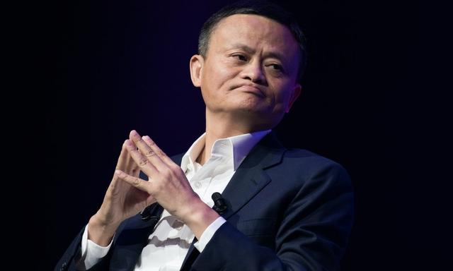 套现失败后，潘石屹夫妇高调现身美国看球，释放了什么信号？