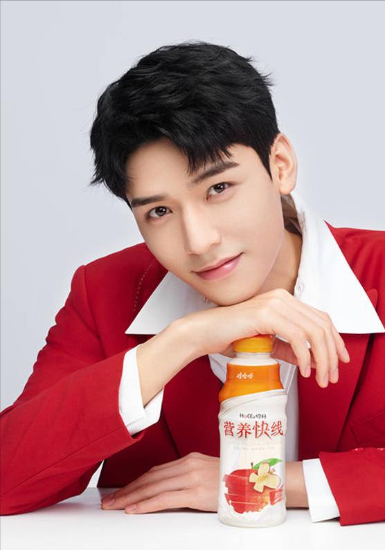 “娃哈哈公主”宗馥莉成功接班，38岁身价百亿，至今单身不婚成谜