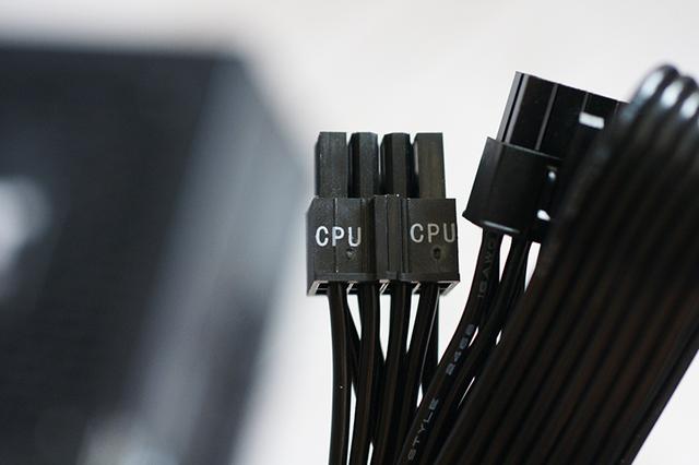 省電更安靜：曜越TT鋼影PF1 650白金電源體驗