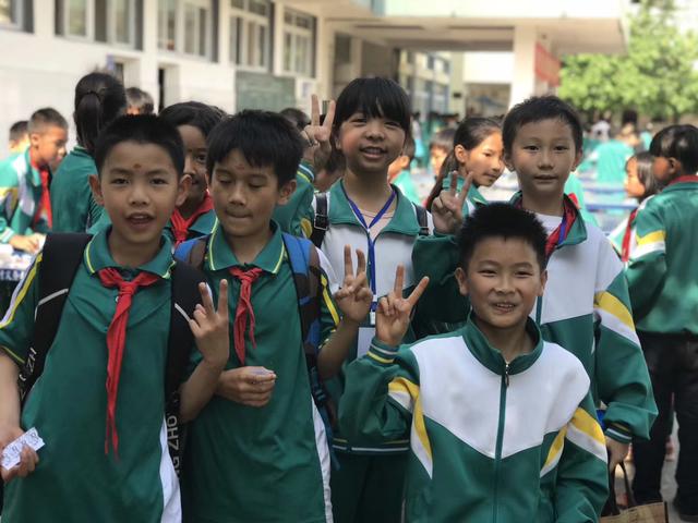 反被霸凌者家长逼迫道歉：孩子被欺负，这种处理方式等于自乱阵脚