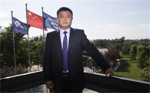 大忽悠王靖，宣称500亿挖运河，总统儿子被逼上门讨债