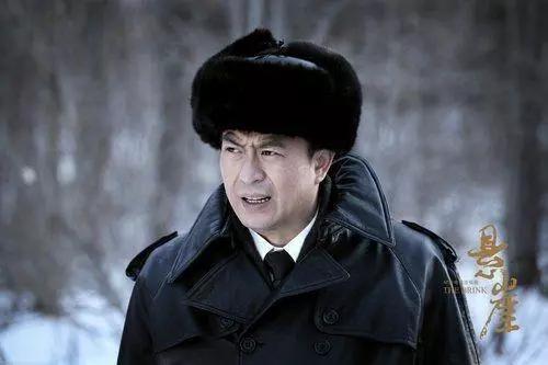 涩谷三郎:《悬崖》：从隐藏的细节里，看穿日军侵略者的暴行和丑恶嘴脸