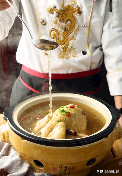 国际老人节 | 老年人怎样吃鸡肉才健康