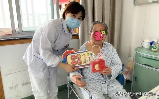 月光所照，皆是故鄉~這個中秋，定格病房里的小歡喜
