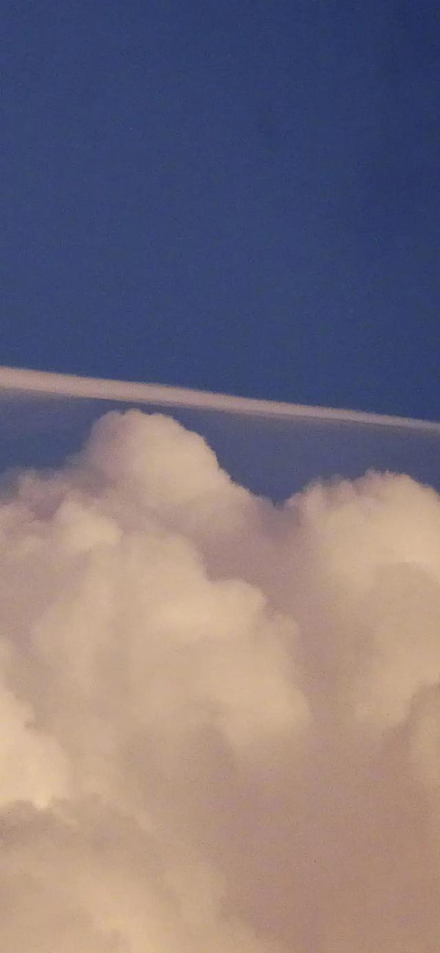 雲朵壁紙 適合微信狀態背景 中國熱點