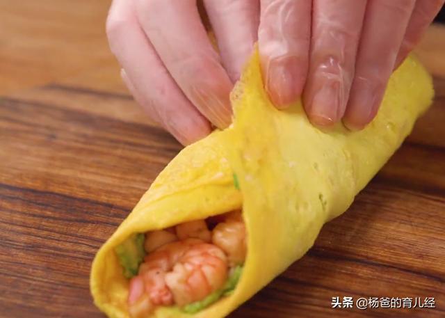 美味营养的牛油果鲜虾卷，烹饪简单，好吃又解馋，家中孩子特爱吃