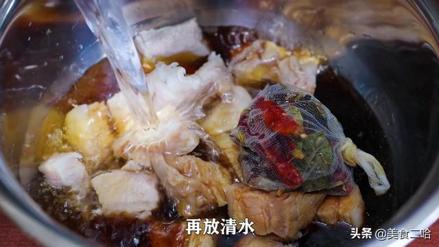 肉夹馍配什么好吃？