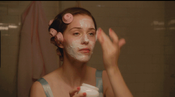 手背皮肤就长鸡皮一样