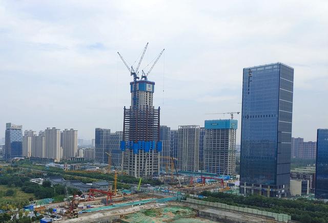 未来西部十大超级摩天楼—入围门槛超400米，镐蓉渝昆筑项目位列