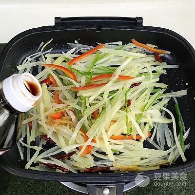 酸辣土豆丝的做法