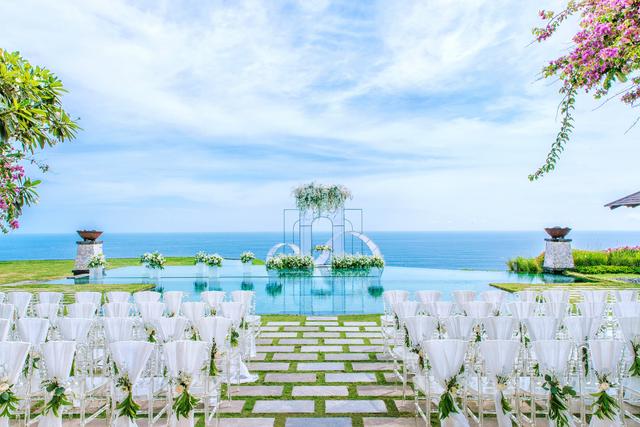 巴厘岛婚礼策划（巴厘岛婚礼教堂）