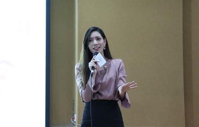 抖音美女韩冰的微博抖音韩冰简介