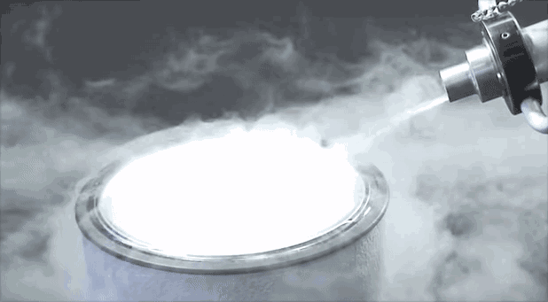 可对角化必可逆