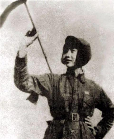 田华简介:出身贫苦的田华，是如何走上从影之路的？