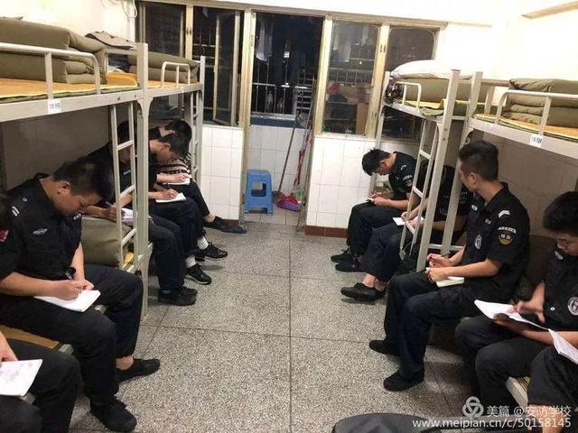 军事化管理的初中(军事化管理的初中学校)(图24)