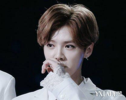 个人资料简介鹿晗（鹿晗的个人资料爸妈是谁）