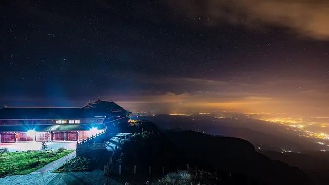 峨眉山风景图片