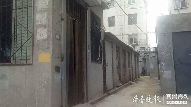 泰山儒风烟多少钱一盒(南京煊赫门炫彩价格260元/条)