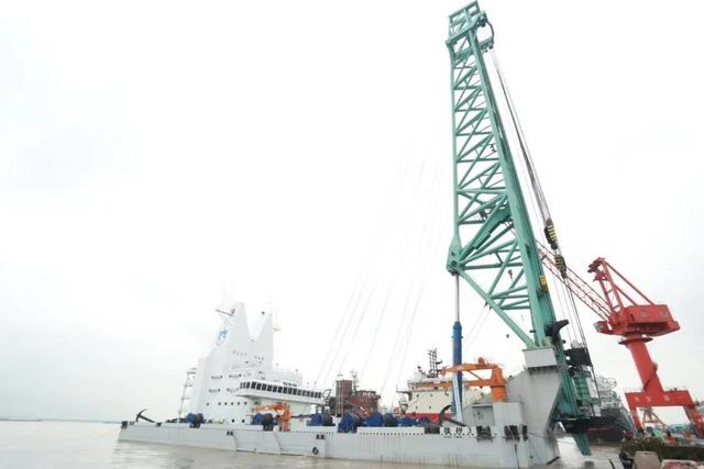 2019上海船舶展哈工程双体船