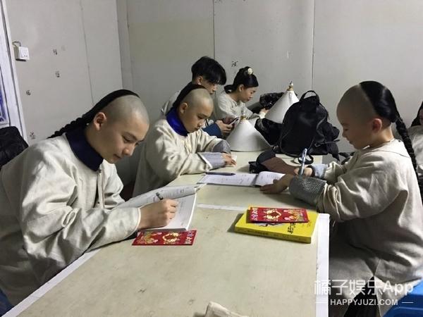 武泽锦熙:还记得《如懿传》里的小永琪吗？原来他是《小舍得》里的子悠