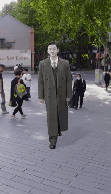 陈延年:现场画面！今天陈延年通过镜子，来到2021年的上海