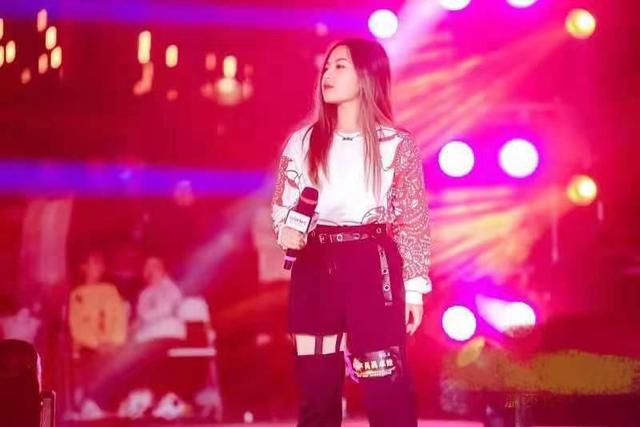 音乐节一般一个人唱几首(音乐节一般一个人唱几首歌)