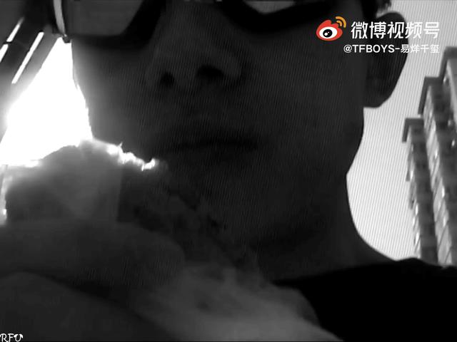 易烊千玺的微博最新