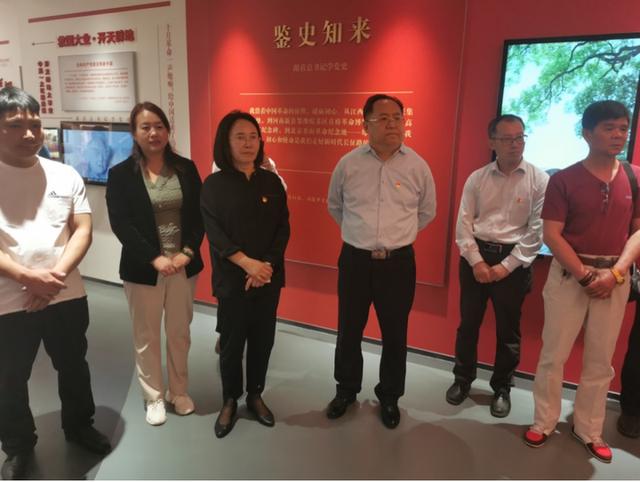 希望工程绘画作品展