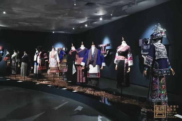 上海贵族宝贝论坛:穿在身上的史诗，浦东呈现“衣冠民尚”服饰工艺展