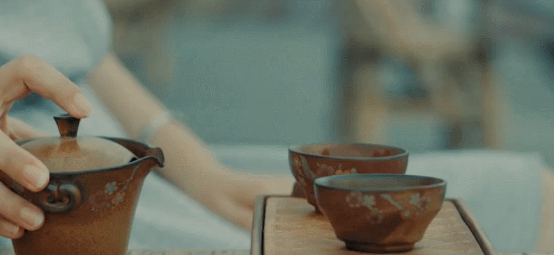 “隔夜茶”喝了会中毒？实测结果告诉你真相