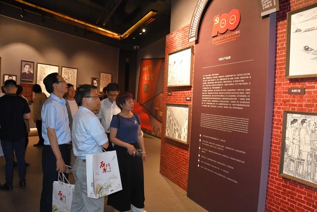 江南西涂鸦楼灵异事件:“石库门风情画展”松江首展，呈现弄堂里的众生百态
