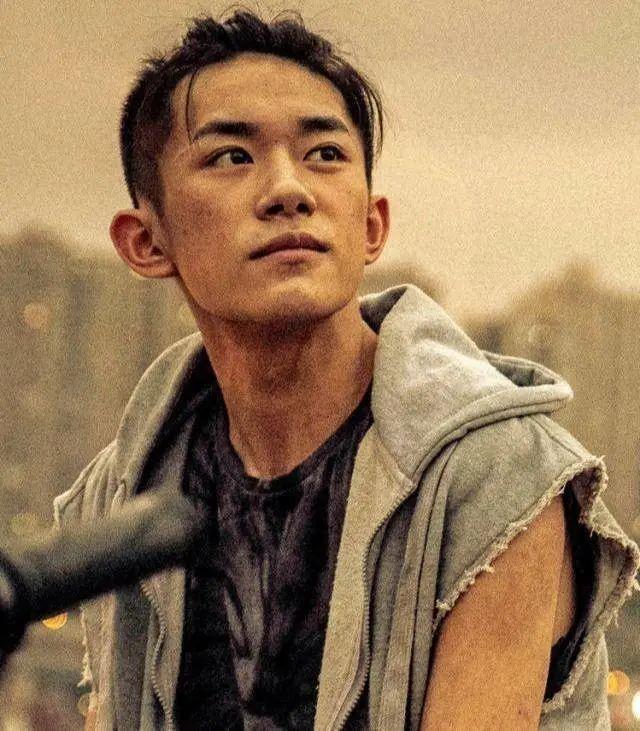 男生寸头对五官的要求寸头和光头哪个检验颜值