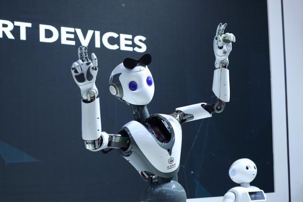 当我们带着智慧去寻找城市方案时，才能真正创造出足够智慧的城市