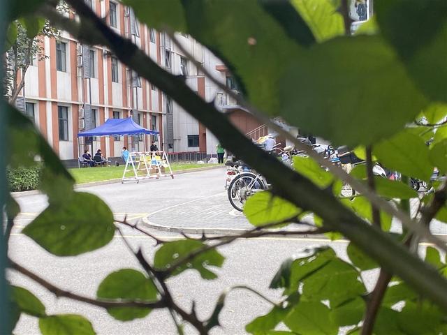 环境监测样本检测出新冠阳性，北京一大学校园临时封闭