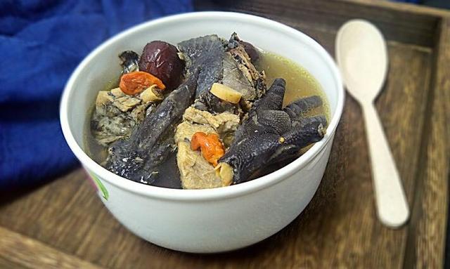 秋季喝好汤，不用医生帮！易感冒、手脚凉、爱起痘的人需注意