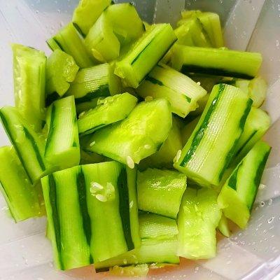 蒜泥黄瓜的做法蒜泥黄瓜的做法简单凉拌黄瓜的做法