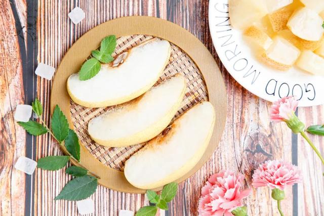 养肺润肺秋梨膏，快学起来为家人熬制一罐