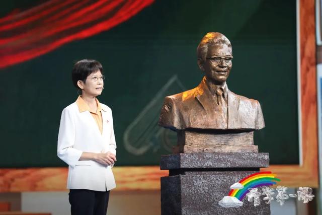 参观国际工程机械展观后感