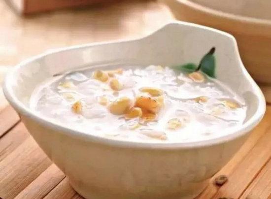 湿气重可多吃这些食物 茯苓粥健脾宁心易消化