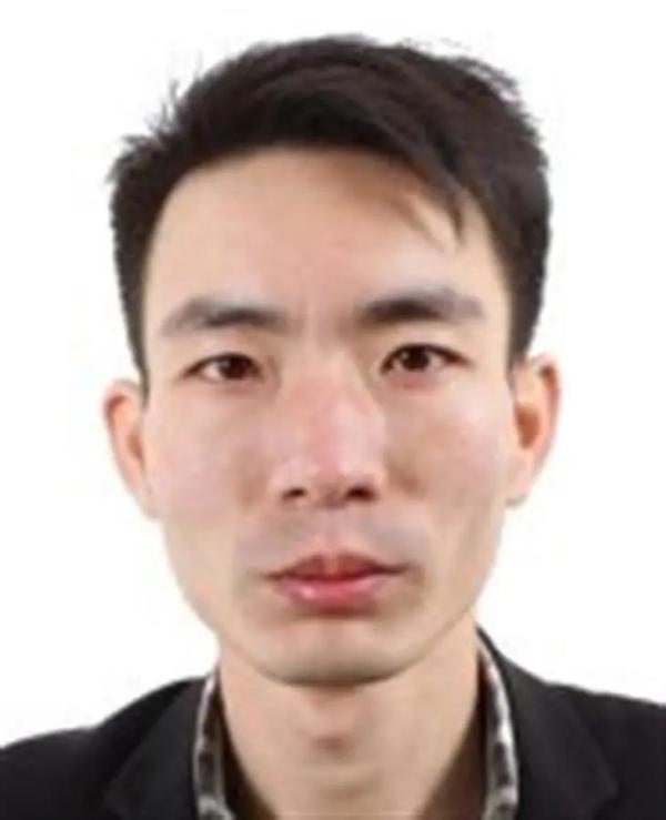 江西泰和县发生重大刑事案件！嫌犯曾拖带血行李箱打车被识破？警方发布协查通报……