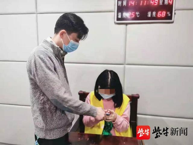 假快手真淫窝！淫秽视频只能看10秒再看掏钱，江都警方摧毁色情网络直播家族