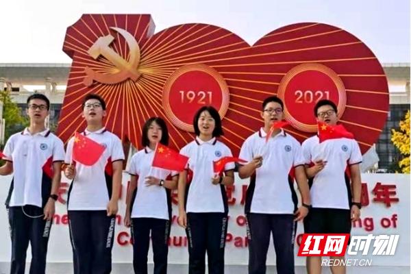 �Һ͹���ϸ�Ӱ ����˫��1902�࿪չ�������ʵ���