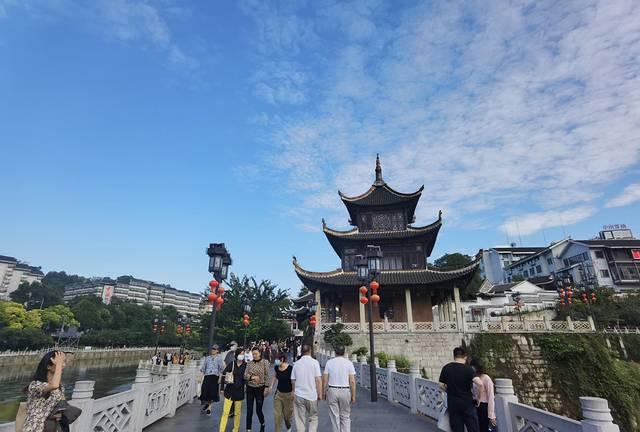 安顺鹅卵石破碎制砂机哪家好