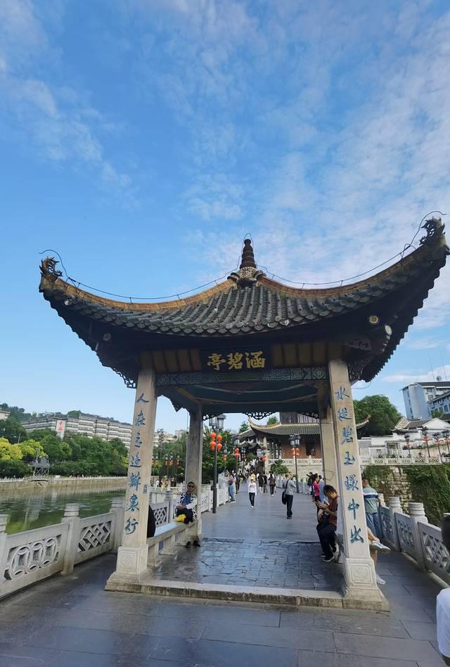 毕节鹅卵石制砂机价格