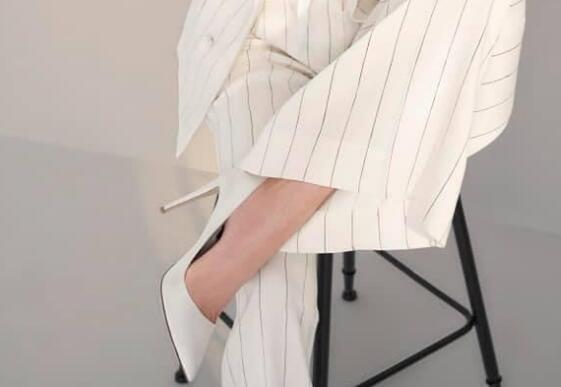 Ů���ǽŴ������Щ(46����־����գ�Ƥ������������Ů�������ع���˽ţ�42�벻��˼��)