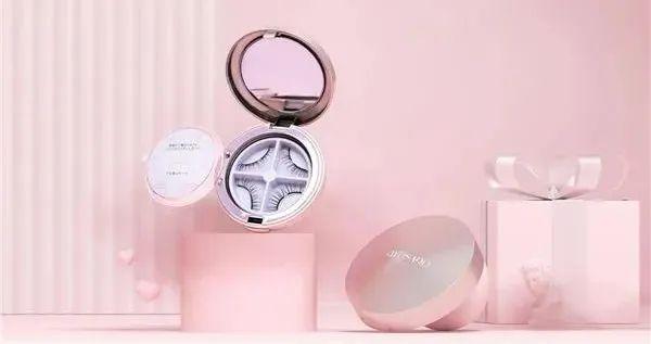 何小鹏造飞行汽车获5亿美元，出生即独角兽；红杉、高瓴领投假睫毛品牌 | IT桔子周报