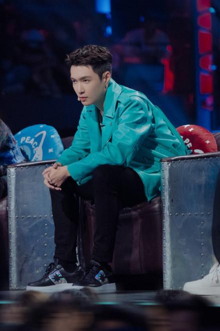 张艺兴唱跳的舞属于什么舞种(张艺兴跳的舞属于什么舞种)