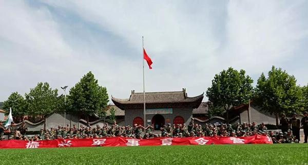 军事化封闭式学校报名热线(全封闭式军事学校)(图2)