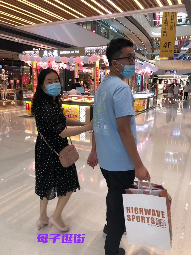 良好的家风与言传身教，是呵护孩子健康成长的关键